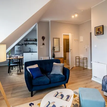 Zakatek Z Miejscem Parkingowym