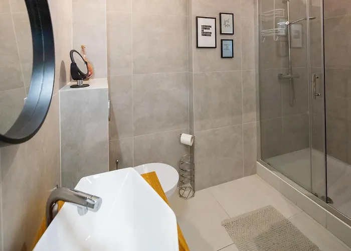 Zakatek Z Miejscem Parkingowym *